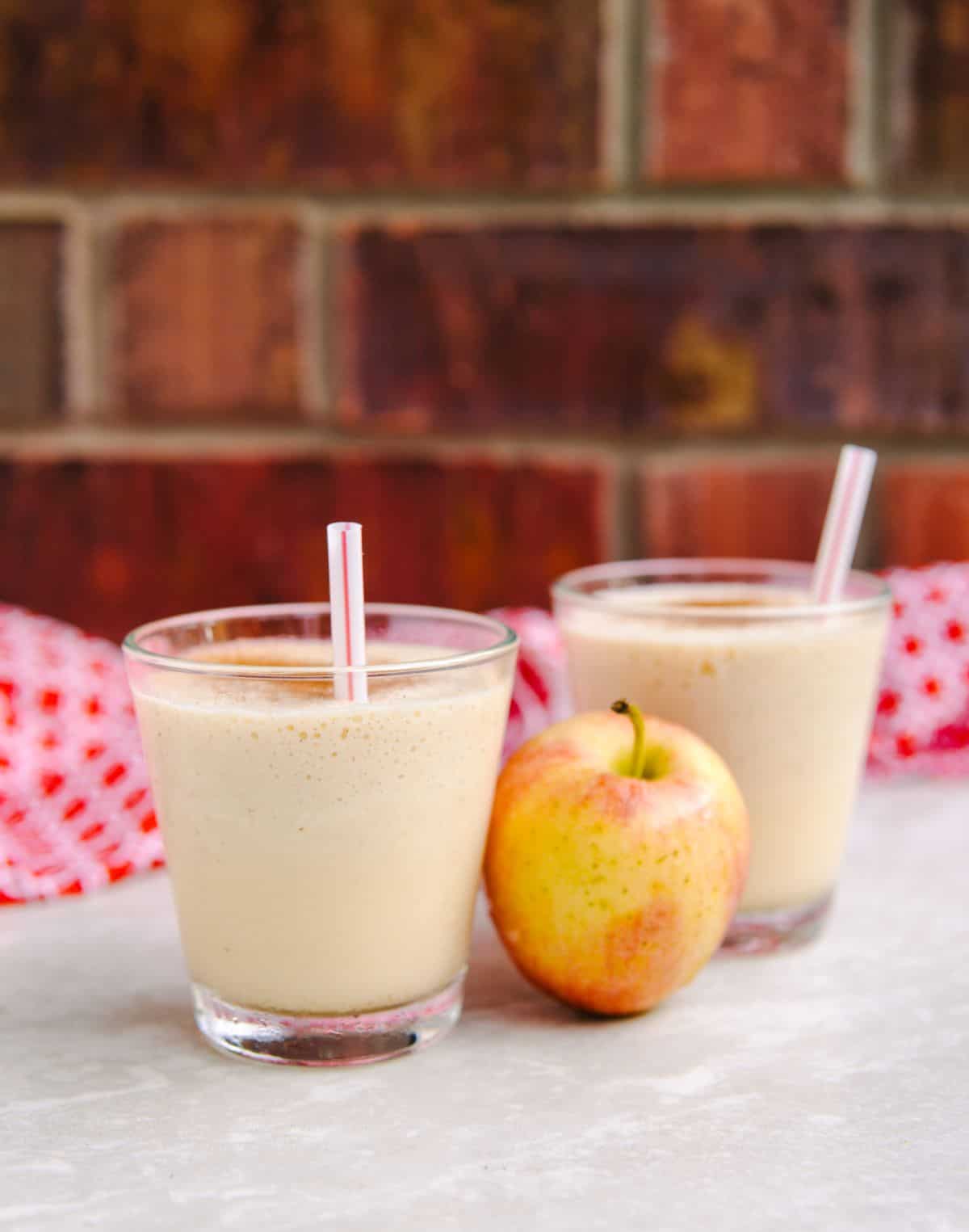 Cinnamon Apple Smoothie