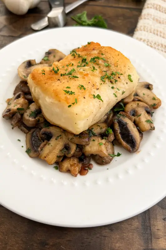 Pan-Fried Cod With Garlic Mushrooms