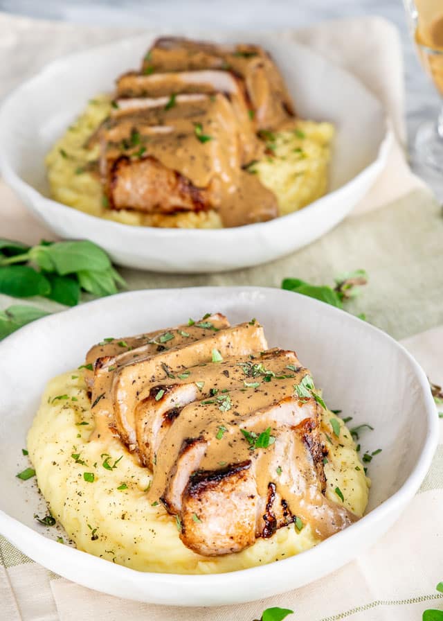 Pan Seared Pork Chops With Gravy