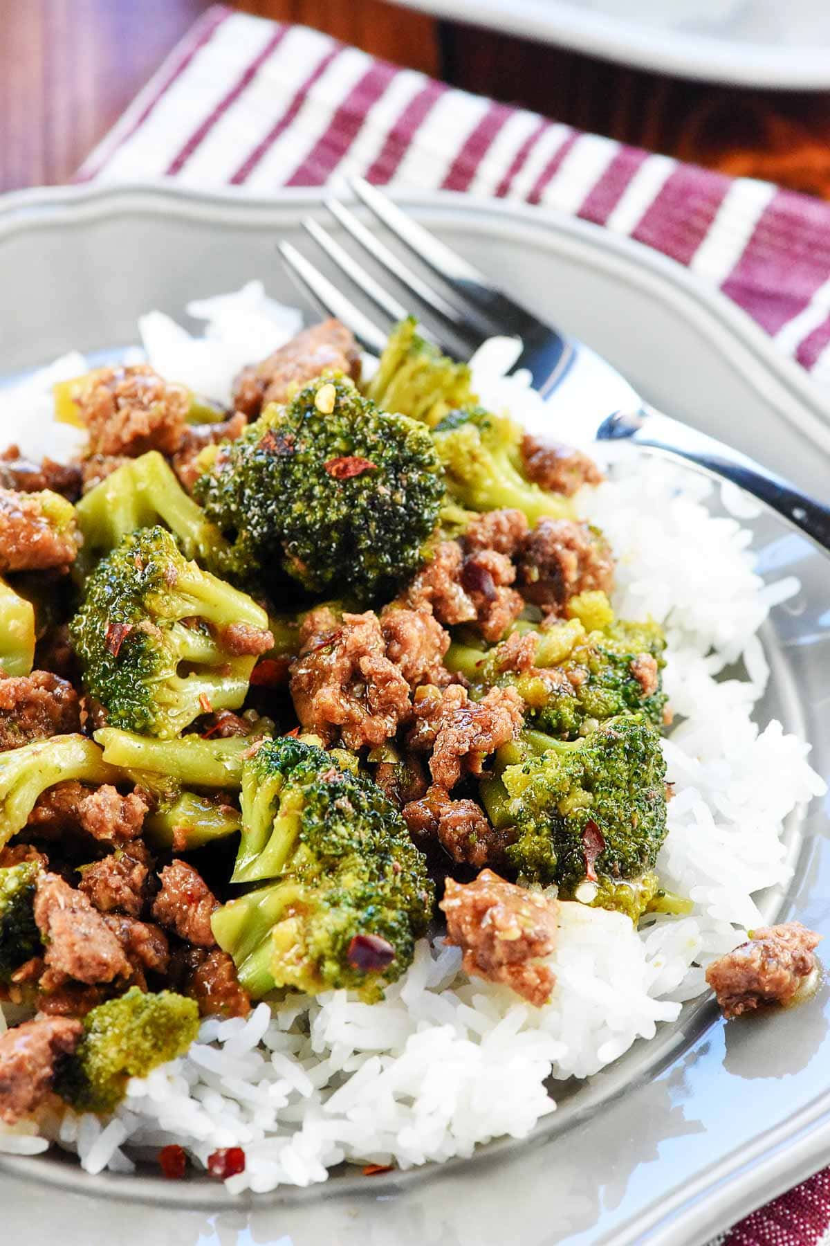 15-Minute Ground Beef & Broccoli