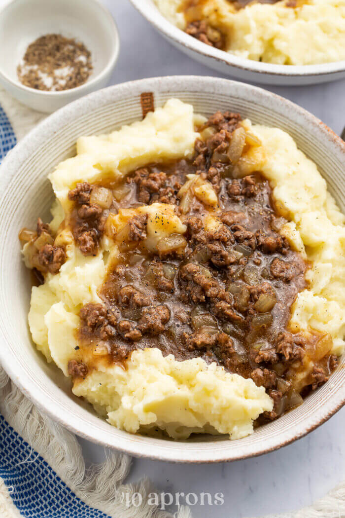 Ground Beef And Gravy Over Mashed Potatoes