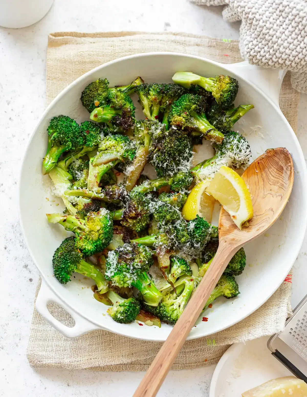 15-Minute Sauteed Broccoli With Garlic And Parmesan