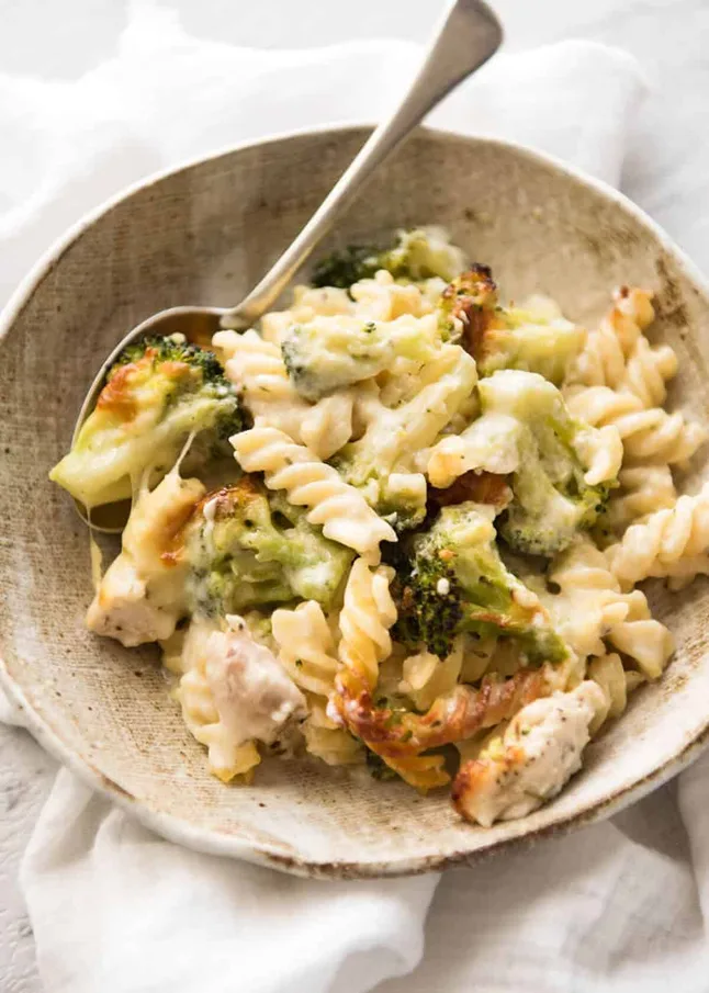 Creamy Chicken And Broccoli Pasta Bake