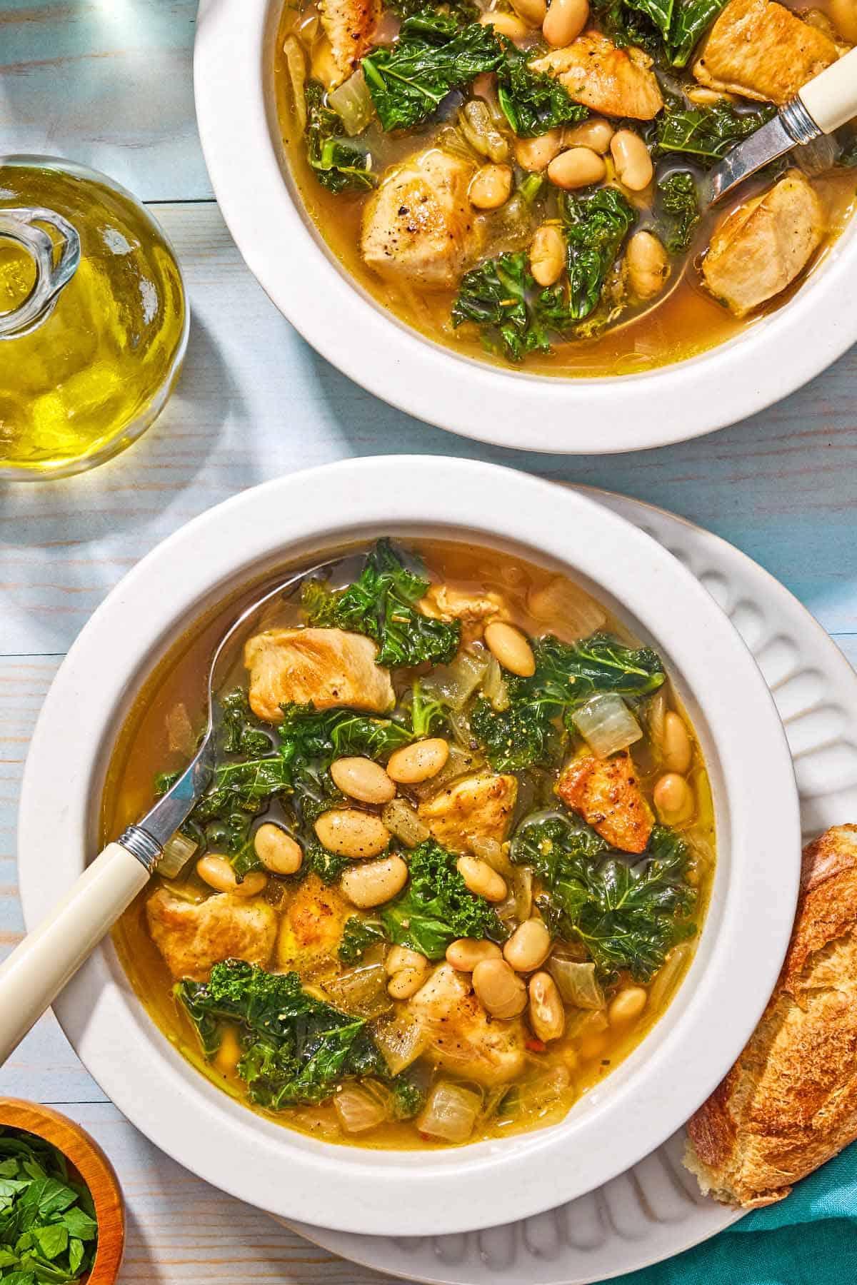 One-Pot Chicken And Kale Soup With Creamy White Beans