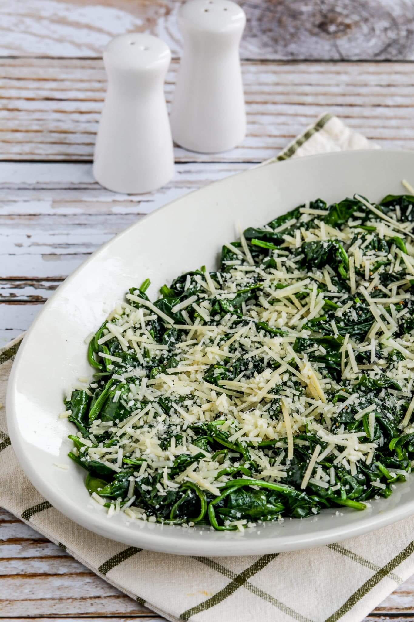 Stir-Fried Spinach With Garlic And Parmesan