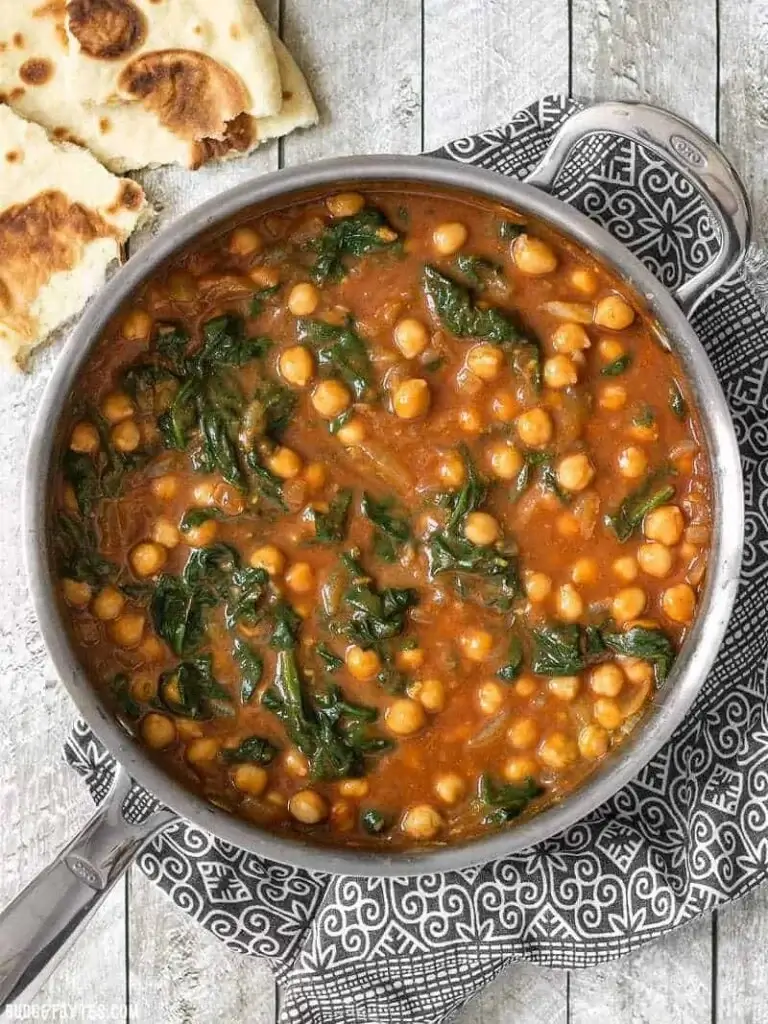 Curried Chickpeas With Spinach