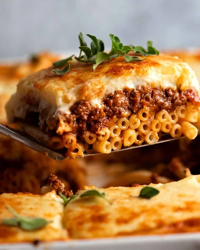 Pastitsio (Greek Beef Pasta Bake)