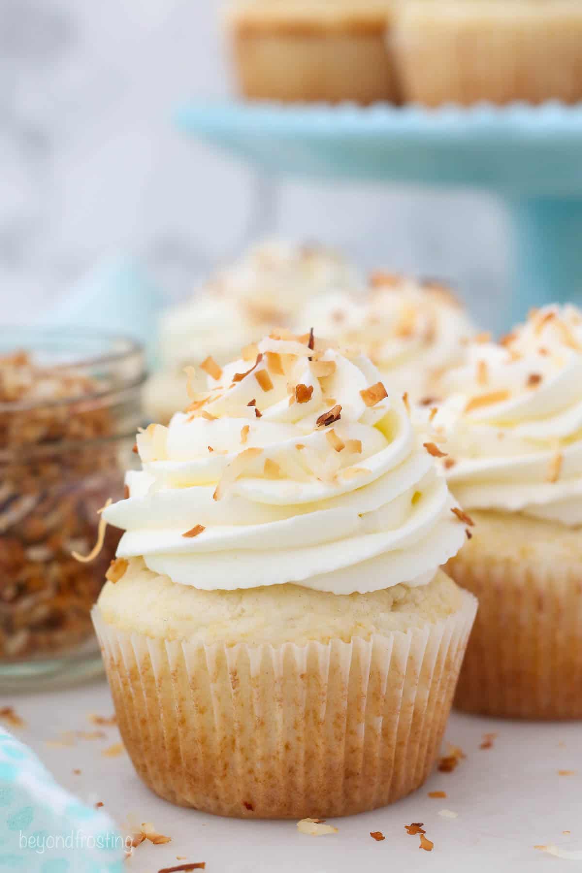 Amazing Coconut Cream Pie Cupcakes