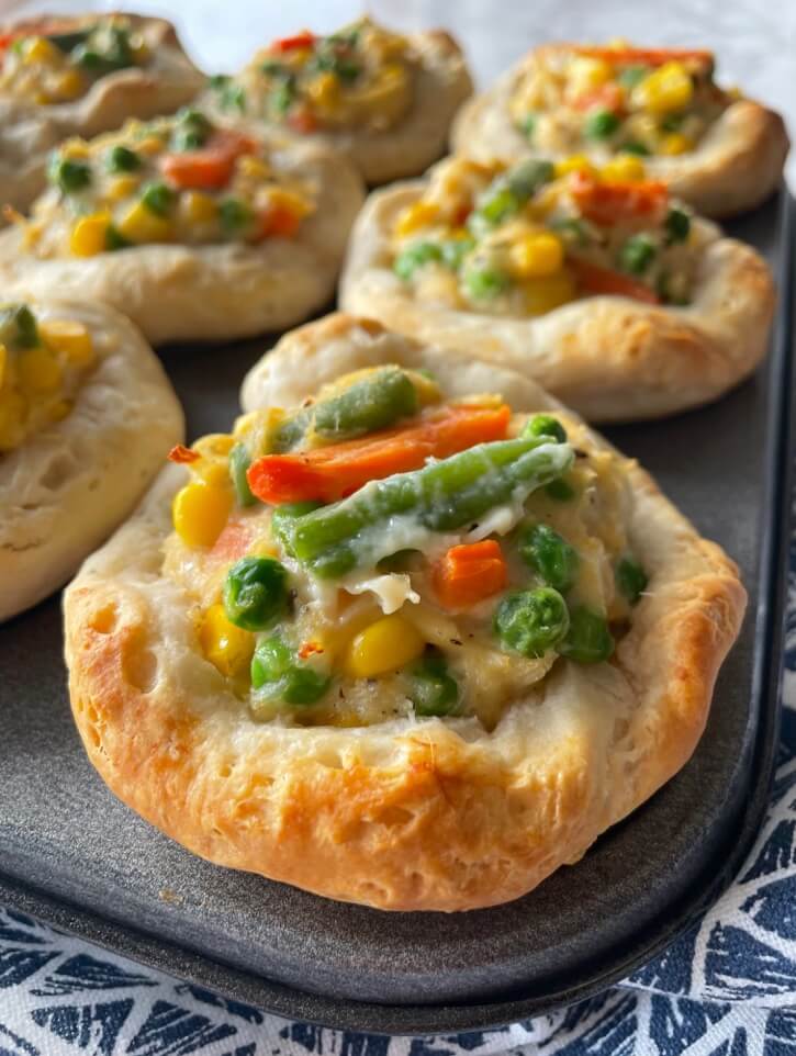 Easy Mini Chicken Pot Pies