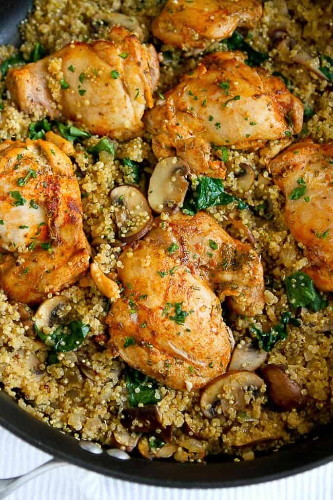 One-Pot Chicken, Quinoa, Mushrooms & Spinach Recipe