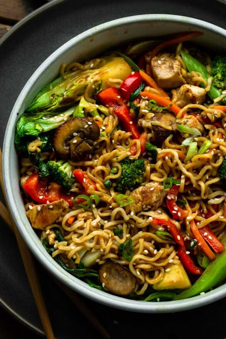 Quick And Easy 15 Minute Chicken Stir-Fry