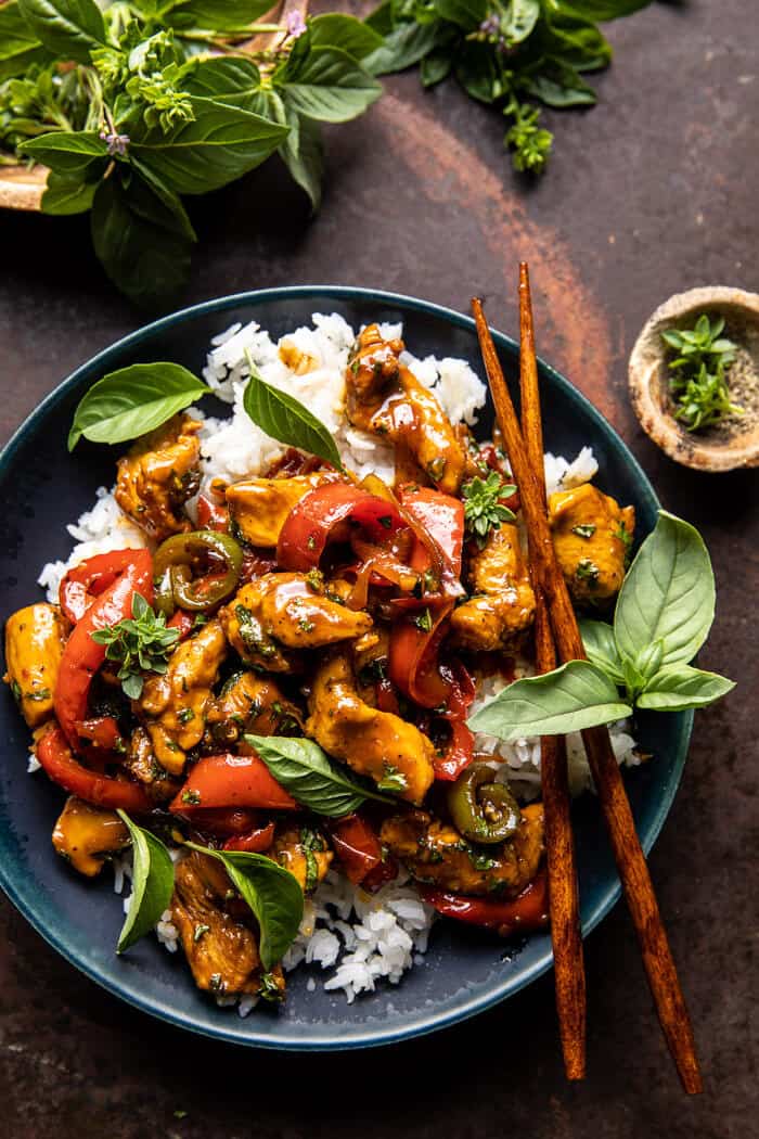 25-Minute Black Pepper Jalapeรฑo Basil Chicken Stir Fry