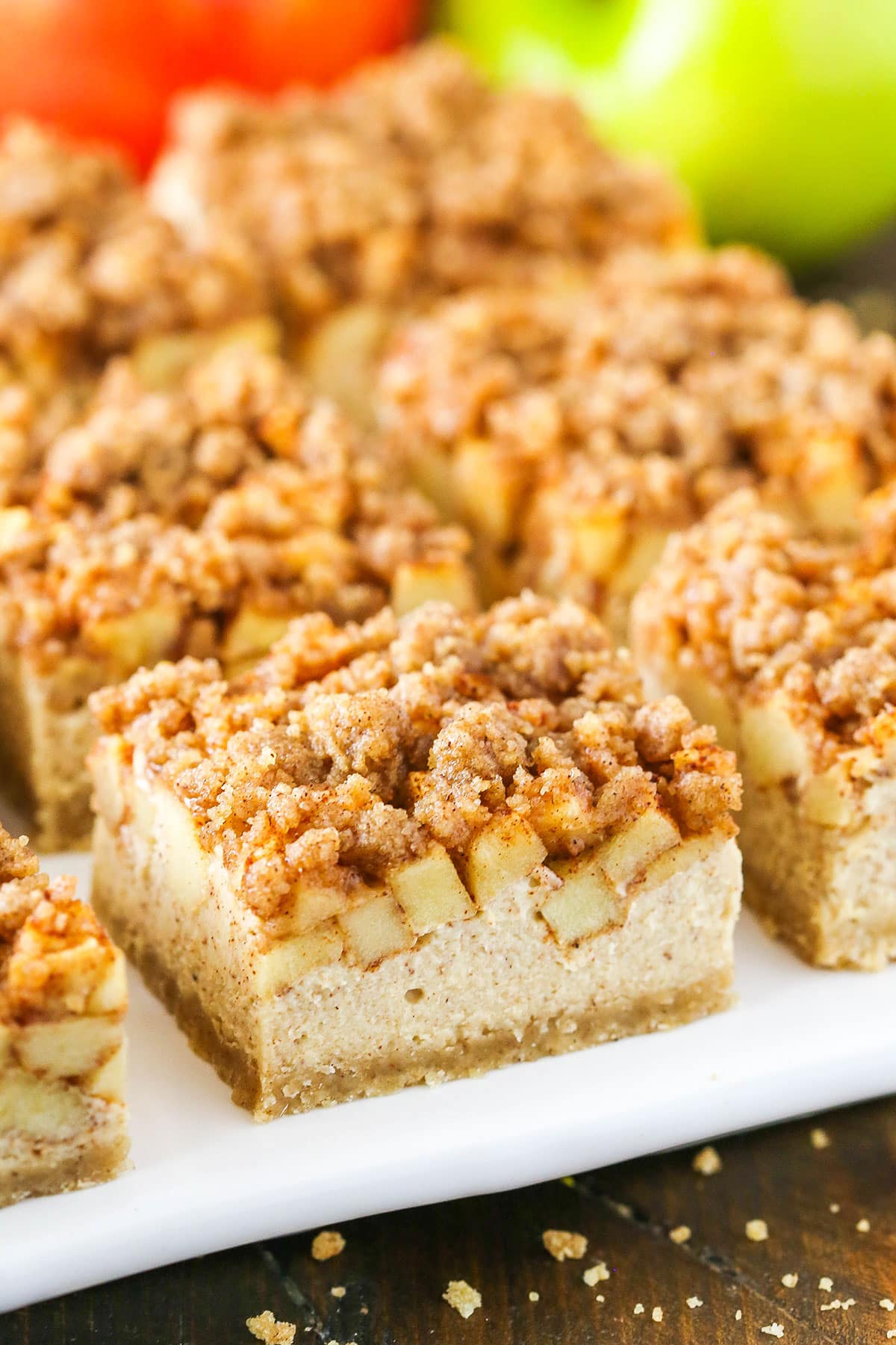 Apple Streusel Cheesecake Bars