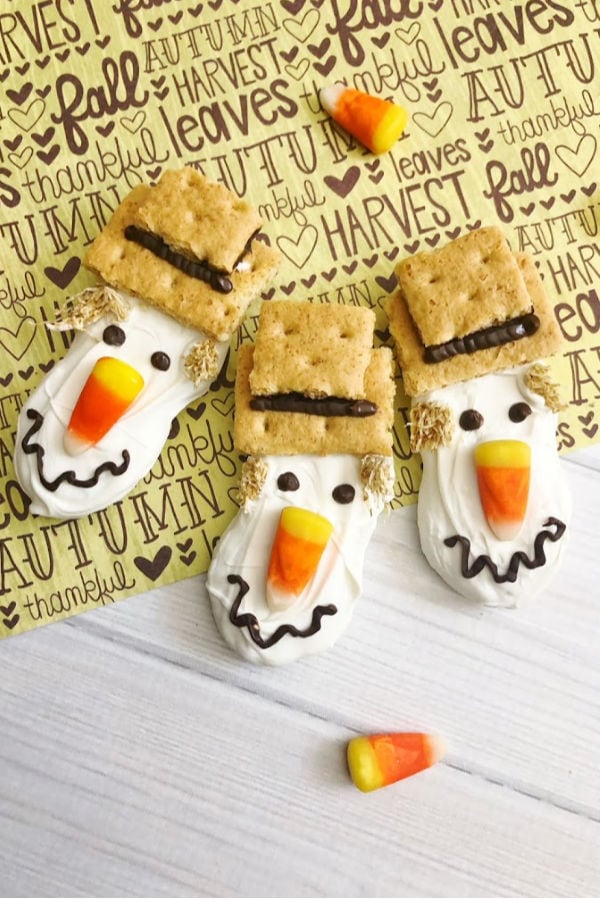 Easy Scarecrow Cookies From Nutter Butters