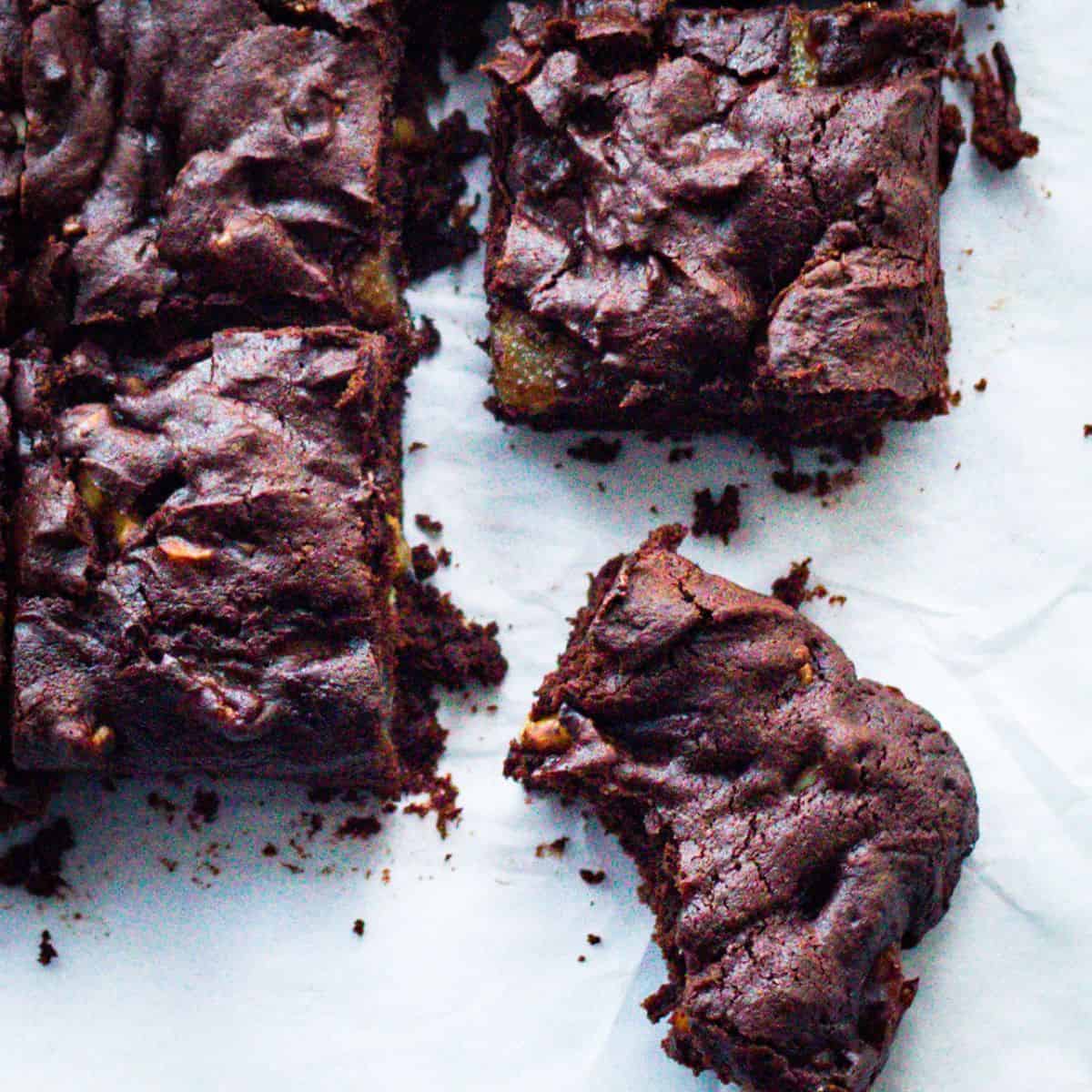 How To Make Vegan Pear and Walnut Brownies