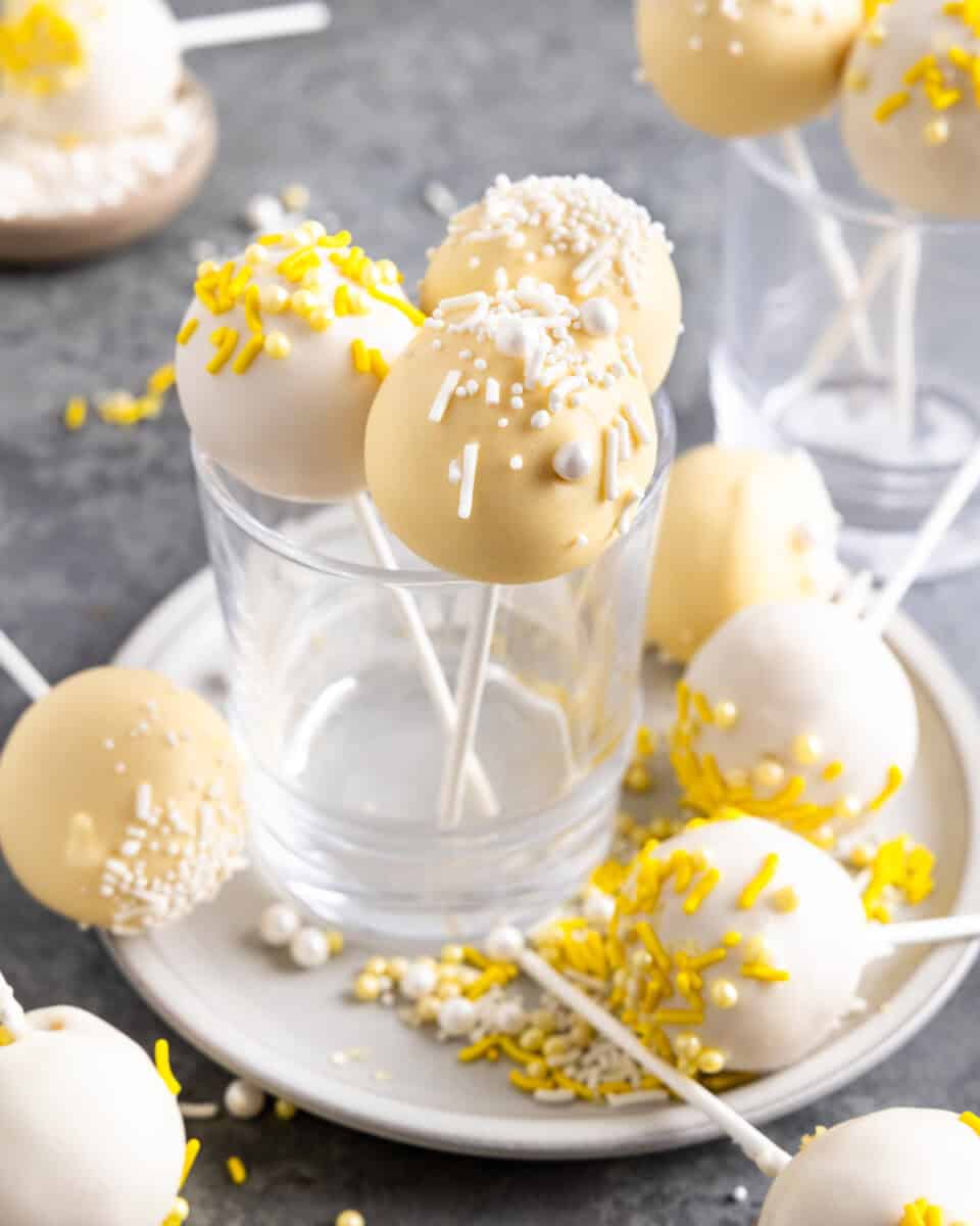 Lemon Cake Pops Recipe