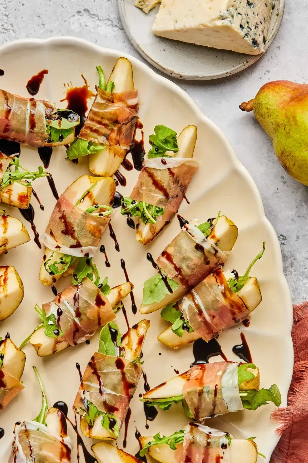 Prosciutto, Pear, and Gorgonzola Bites