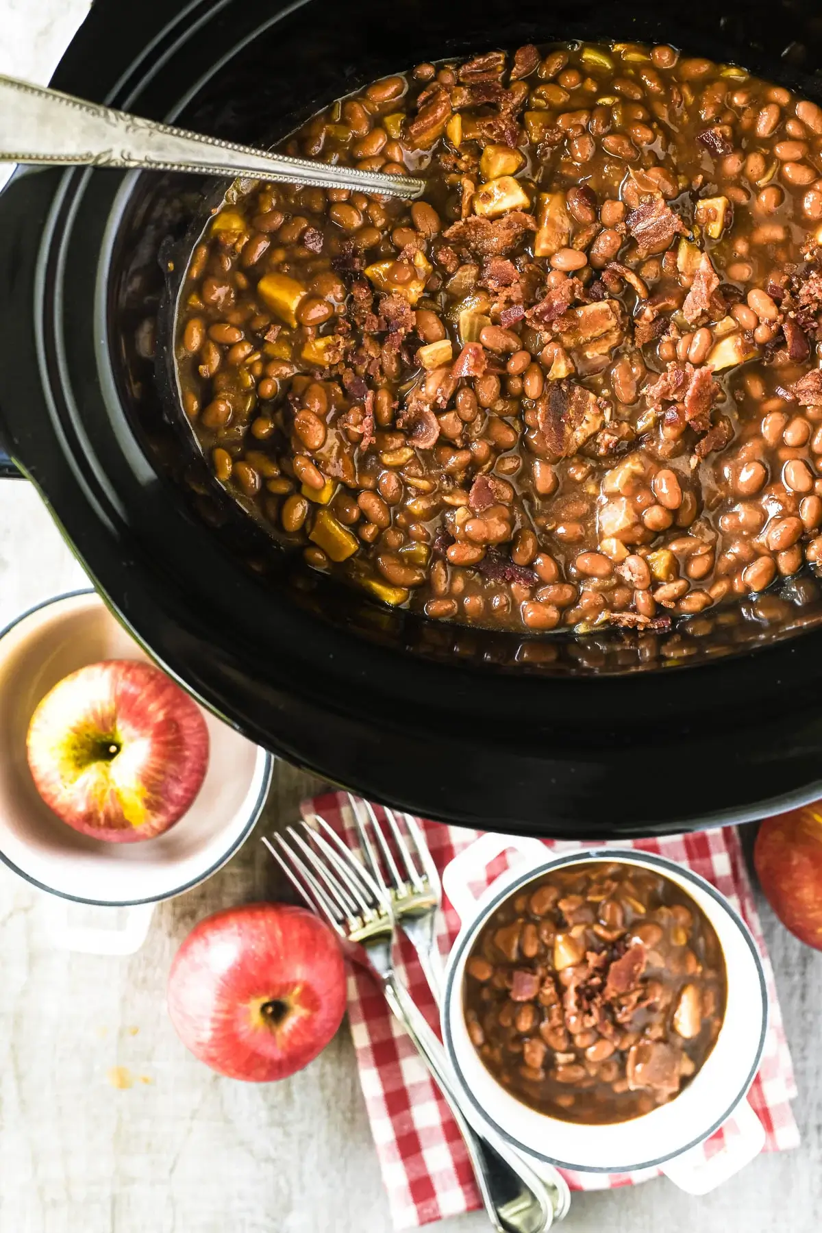 Slow Cooked Apple Butter Baked Beans