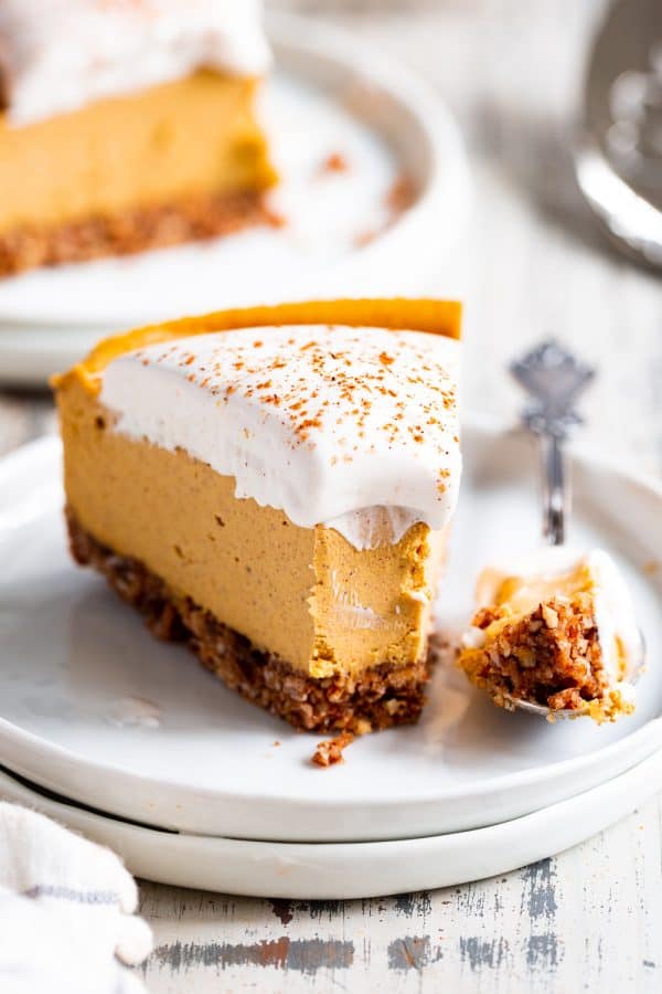 Vegan Pumpkin Cheesecake (Paleo, No Bake)
