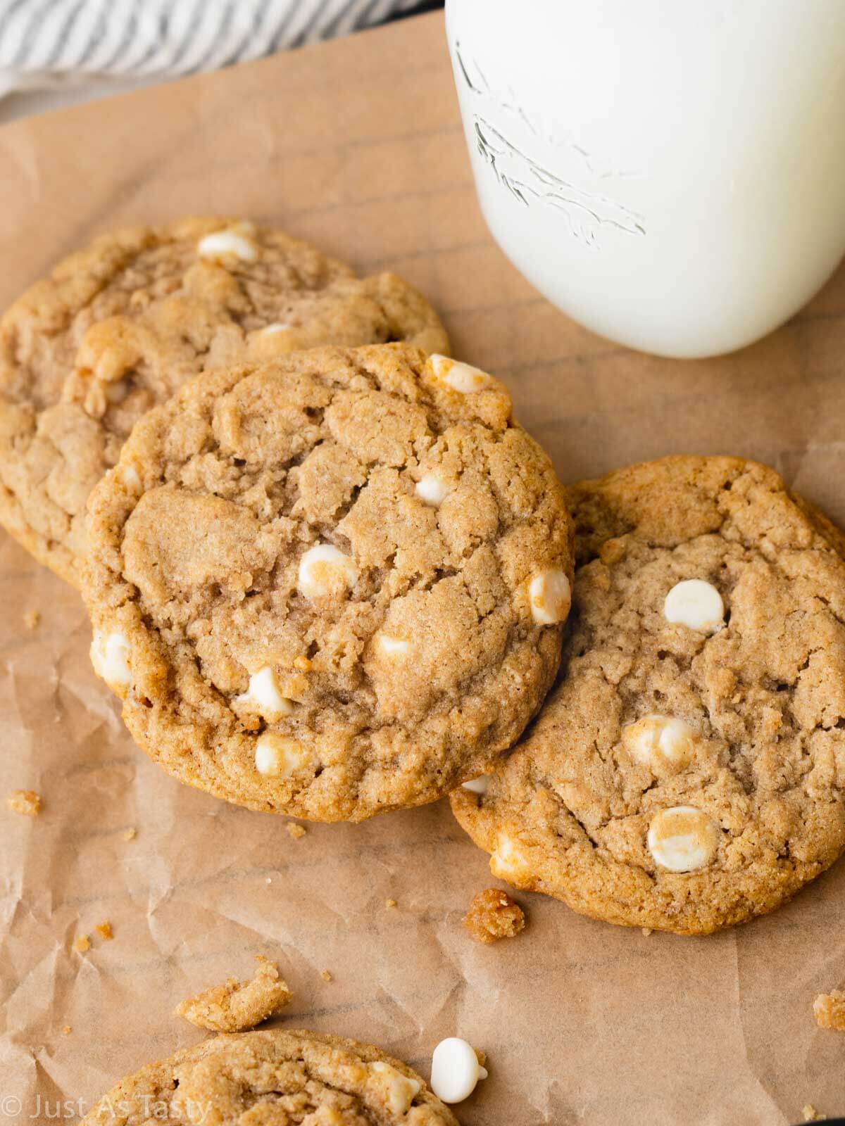 Chewy Apple Cinnamon Cookies