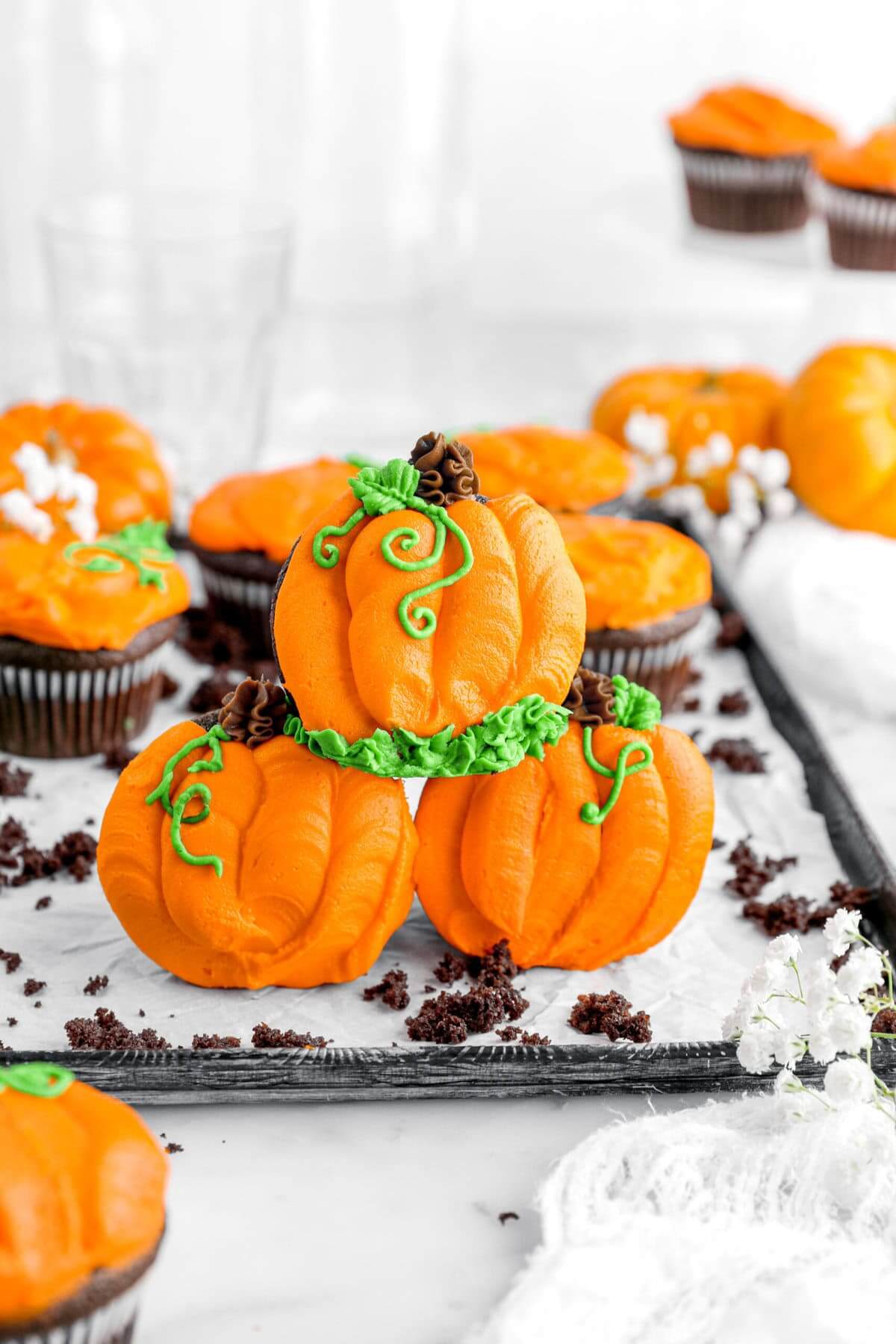 Chocolate Pumpkin Cupcakes
