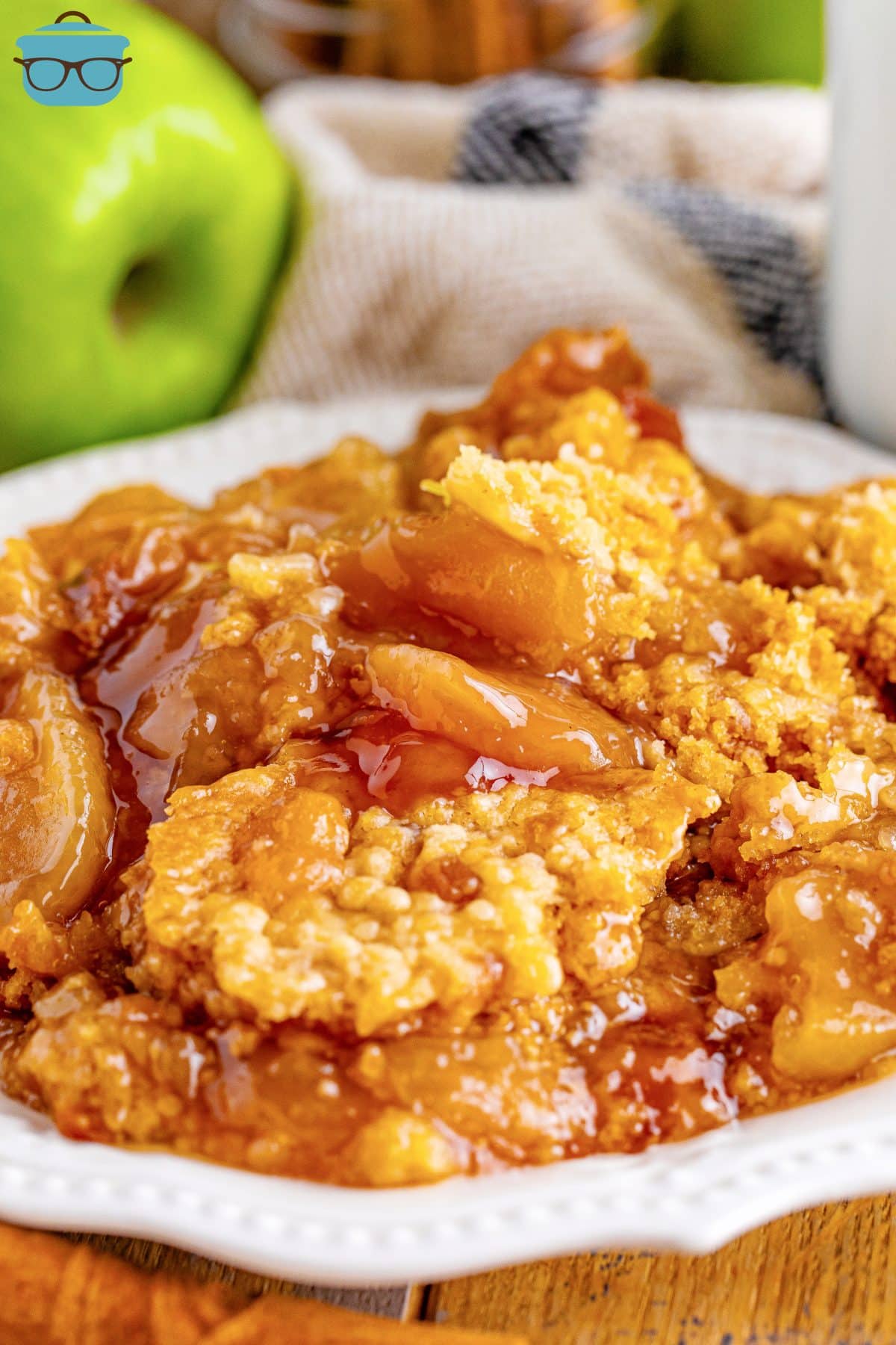 Crock Pot Apple Dump Cake