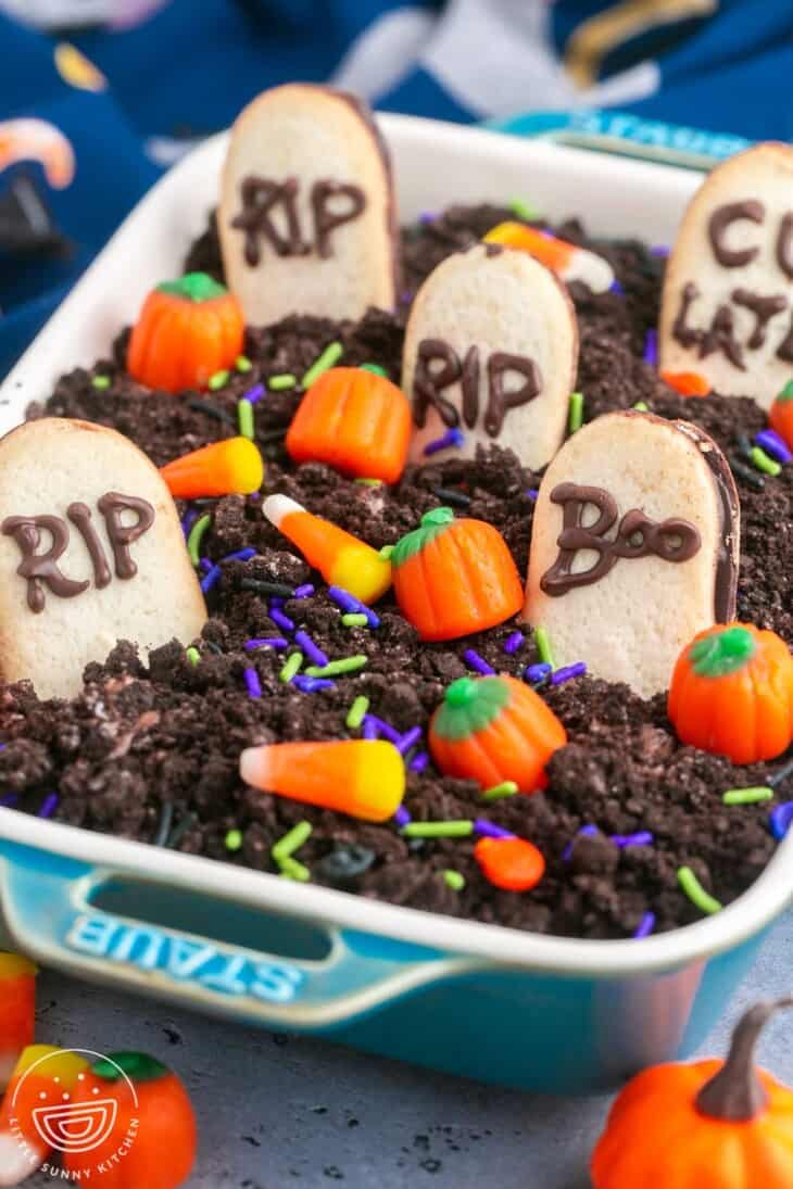 Graveyard Chocolate Cheesecake Dip