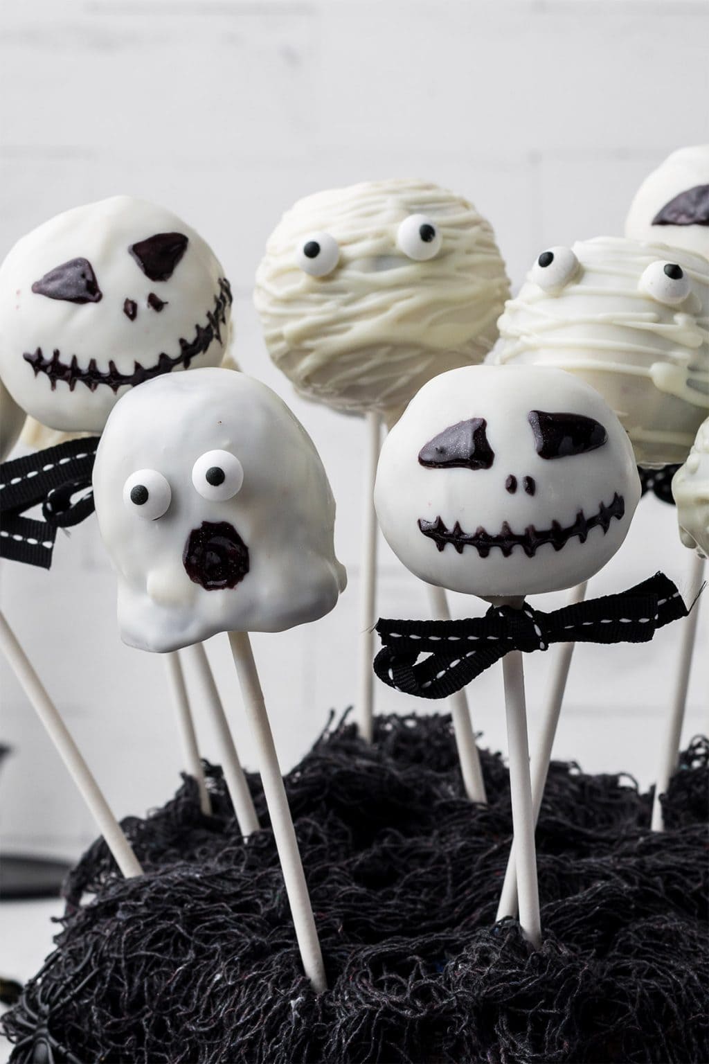 Halloween Cake Pops