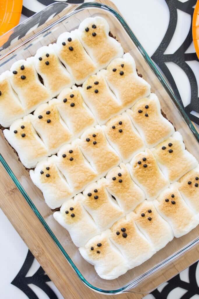 Halloween Peeps Ghost S'mores Dip