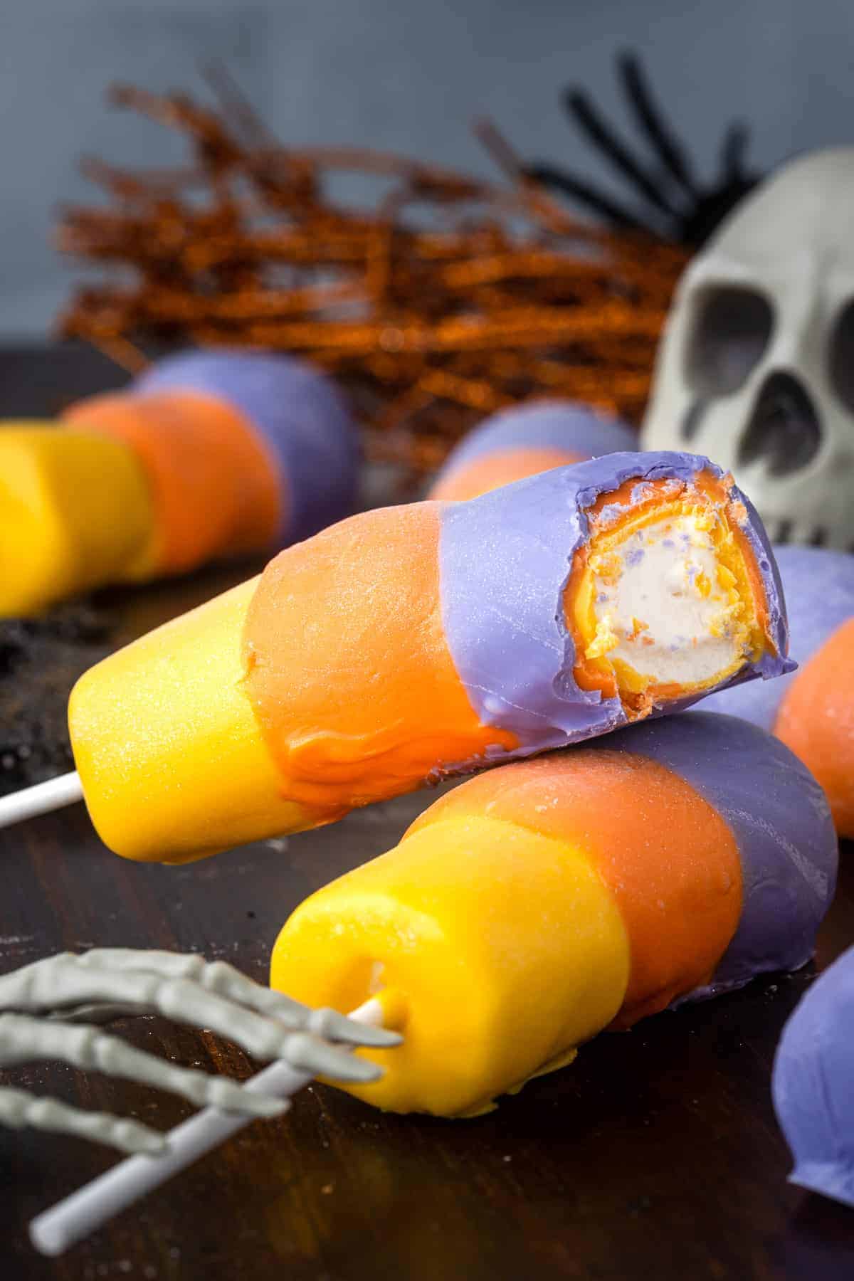 Hocus Pocus Marshmallow Pops