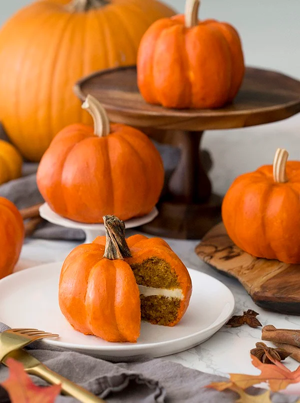 Mini Pumpkin Cake
