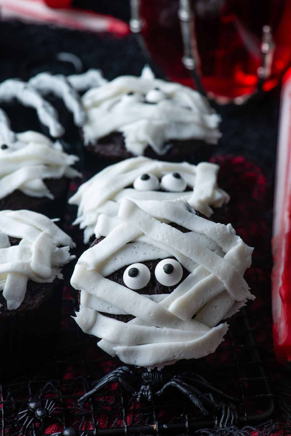 Mummy Cupcakes