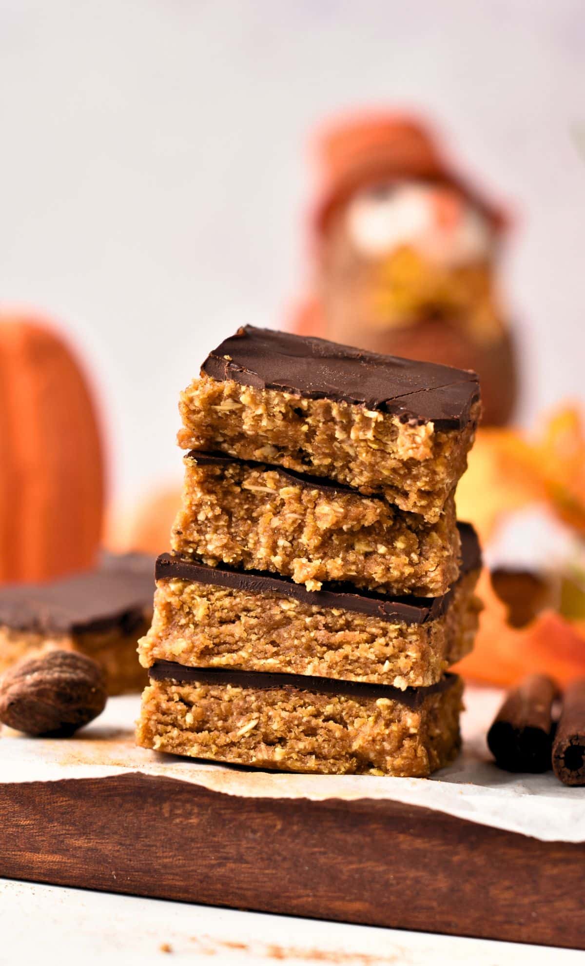 No-Bake Pumpkin Bars (5 Ingredients)