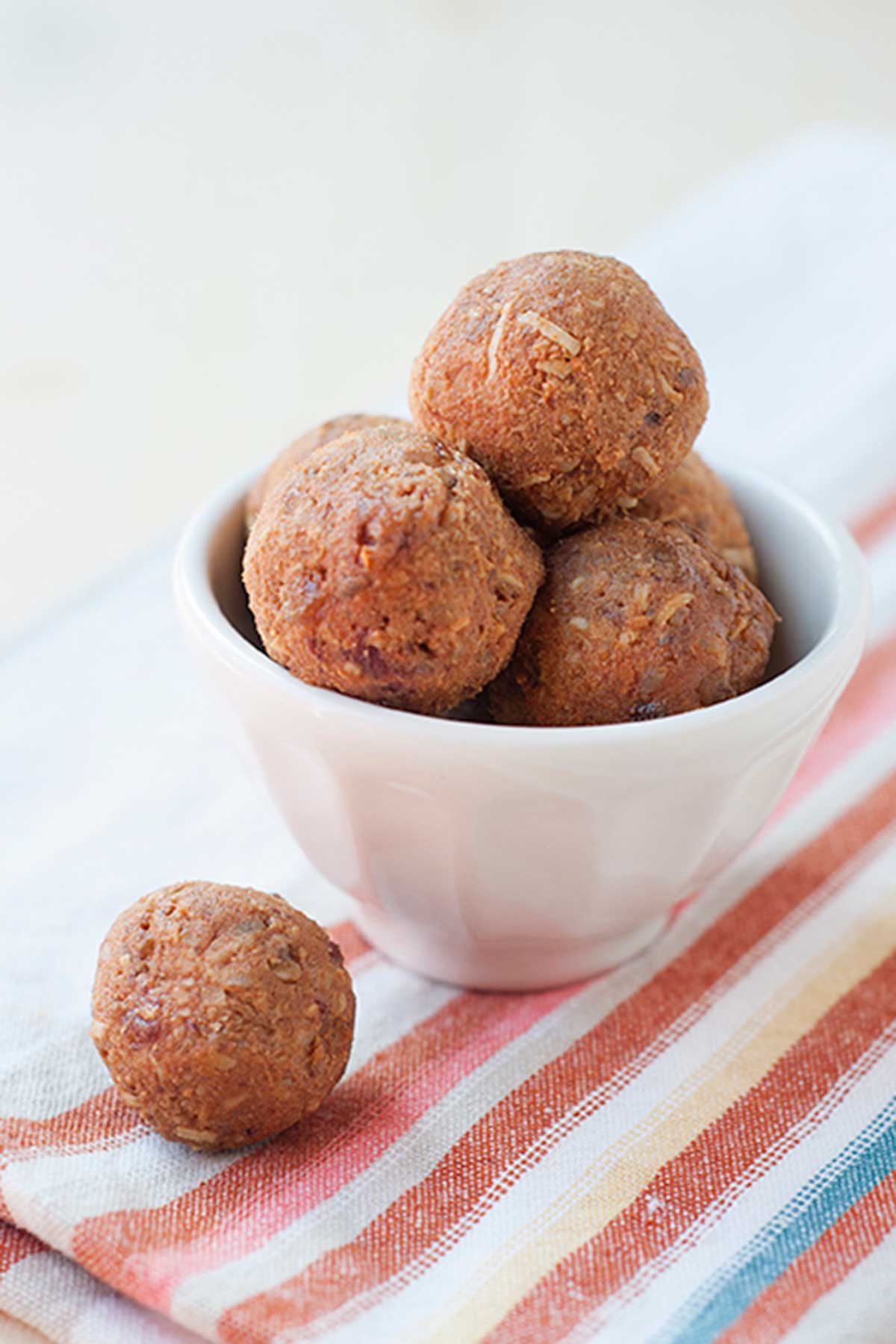 No-Bake Pumpkin Pie Bites