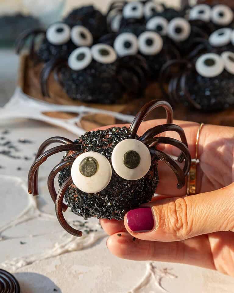Spider Cake Pops