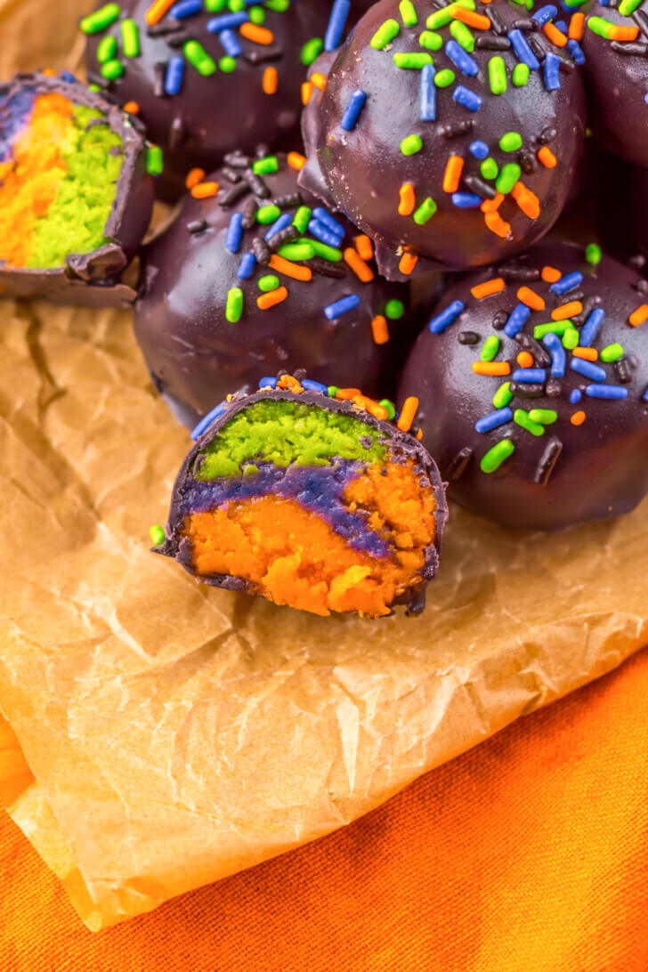 Spooky Halloween Oreo Truffles