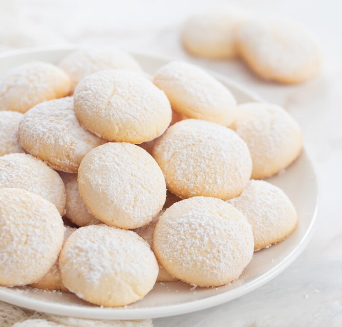3 Ingredient Meltaway Cookies (No Flour Or Eggs)