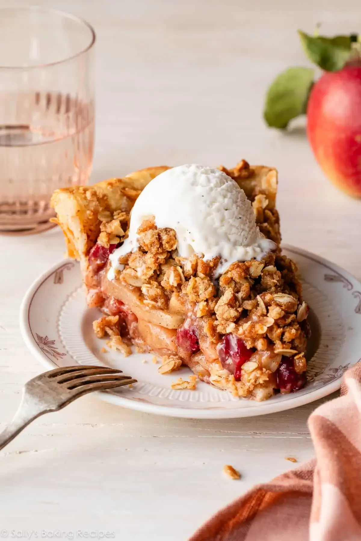 Apple Cranberry Crumble Pie