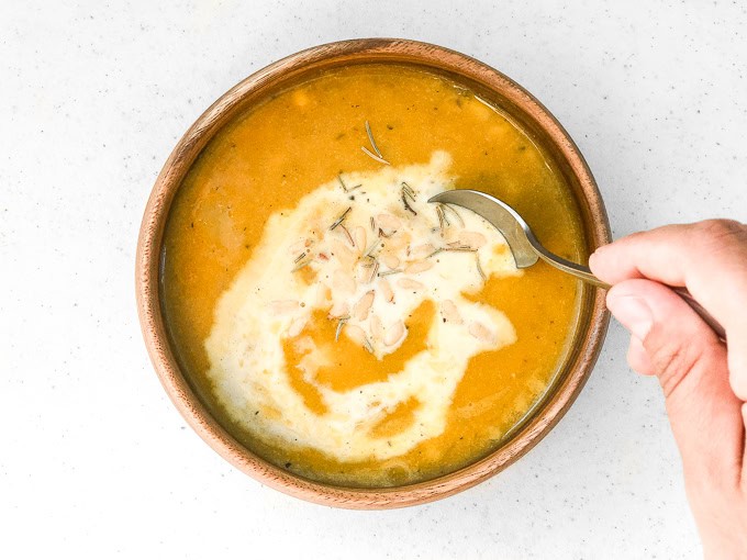 Creamy Pumpkin and Corn Chowder