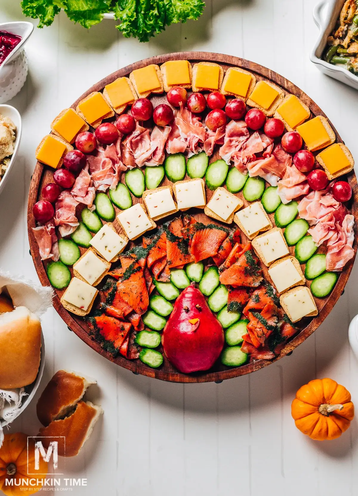 Fun and Festive Thanksgiving Turkey Charcuterie Board&nbsp;