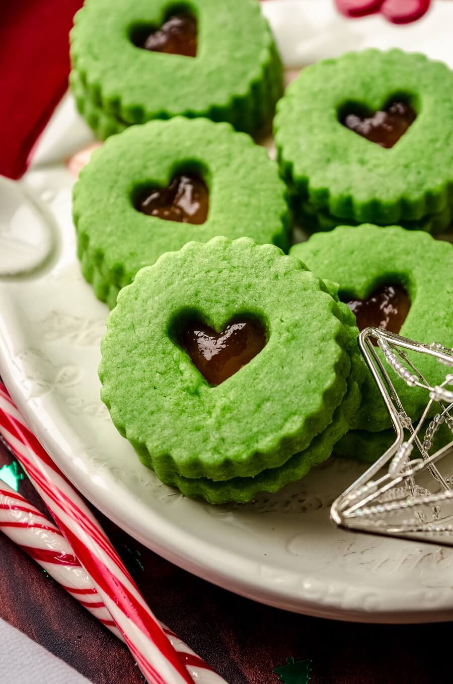 Grinch Linzer Cookies