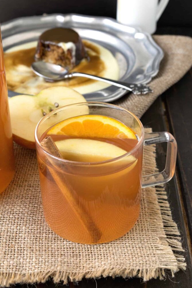 Homemade Hot Apple Cider