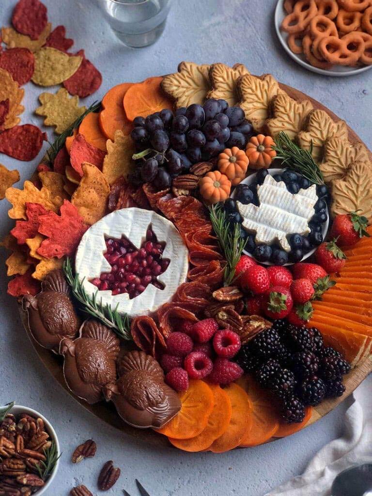 How To Build a Savory & Sweet Charcuterie Board
