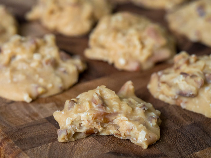 No-Bake Coconut Pecan Praline Cookies