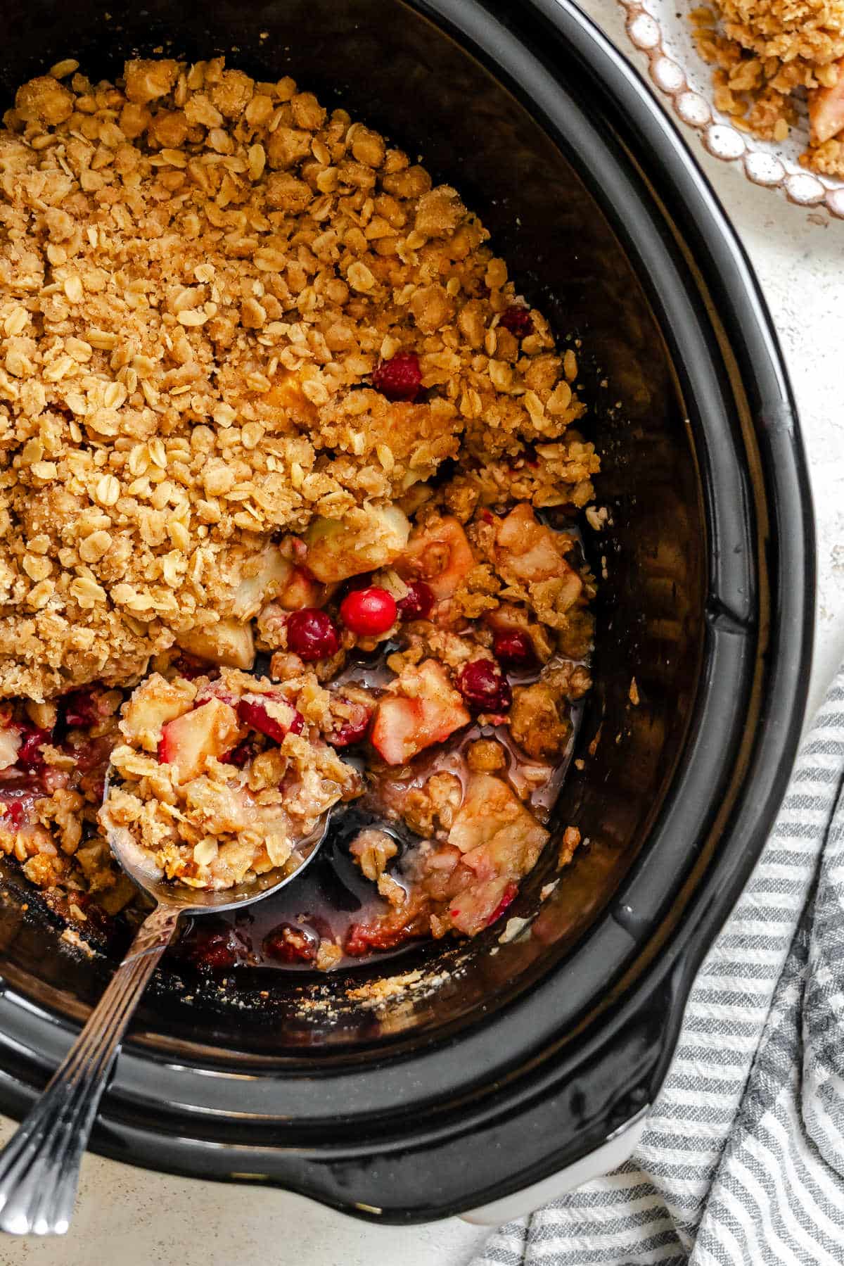 Slow Cooker Cranberry Apple Crisp