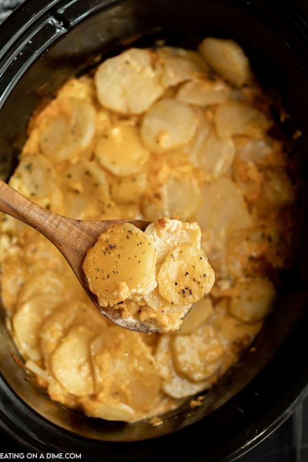 Slow Cooker Scalloped Potatoes Recipe