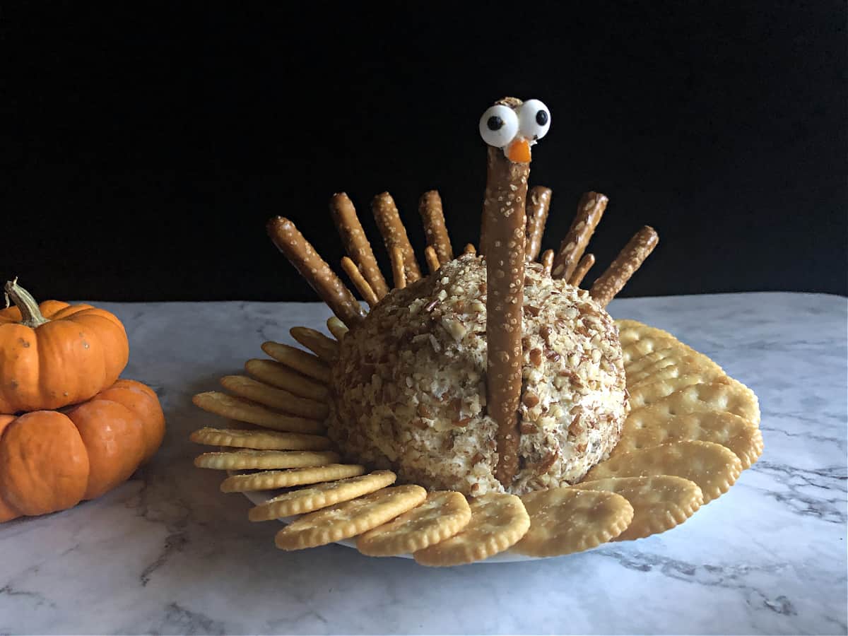 Turkey Cheese Ball For Thanksgiving