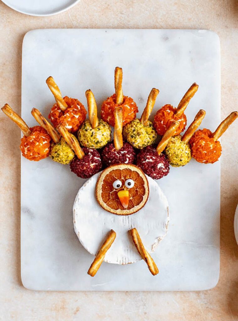 Turkey-Shaped Cheese Ball For Thanksgiving