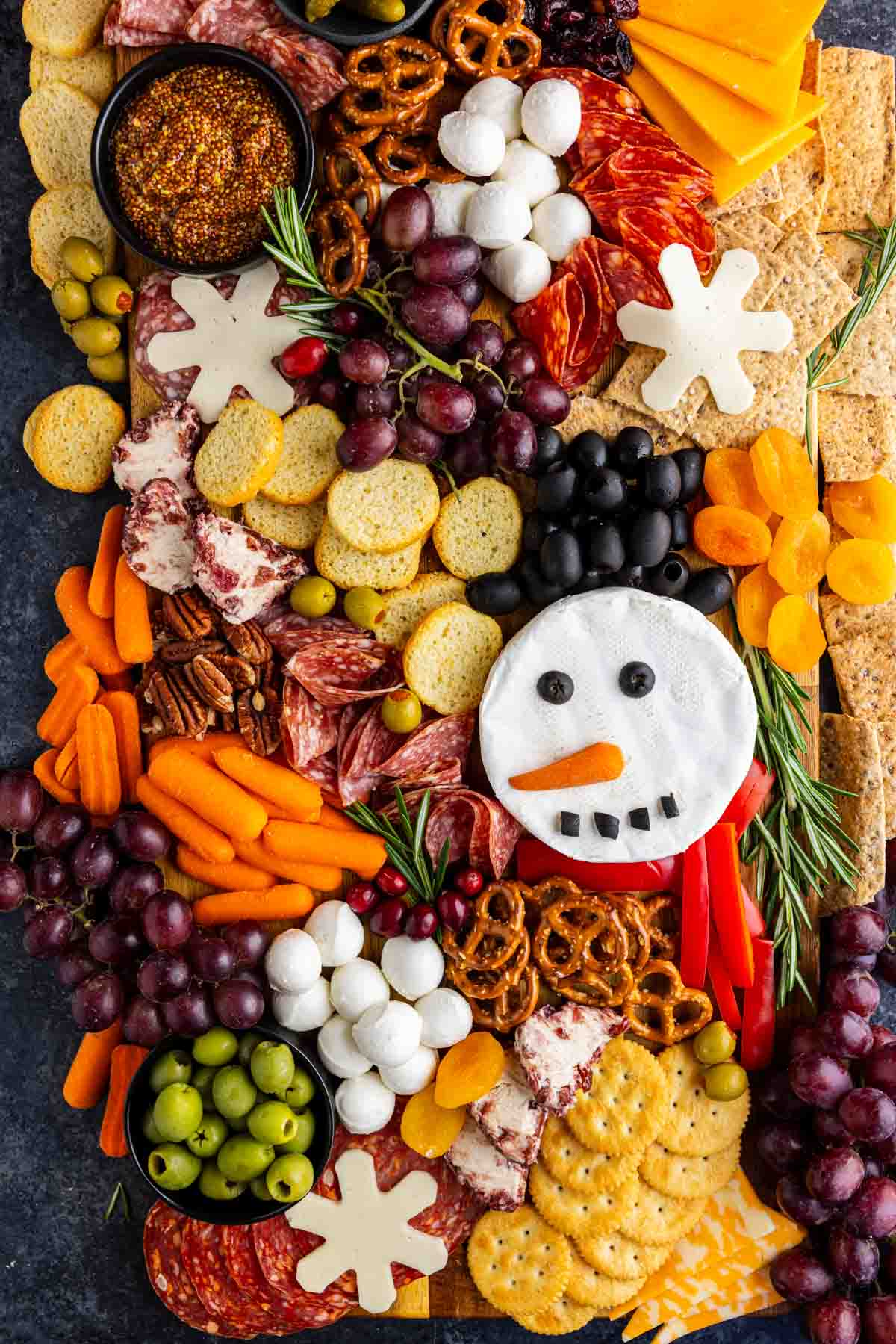 Christmas Charcuterie Board For Easy Holiday Entertaining