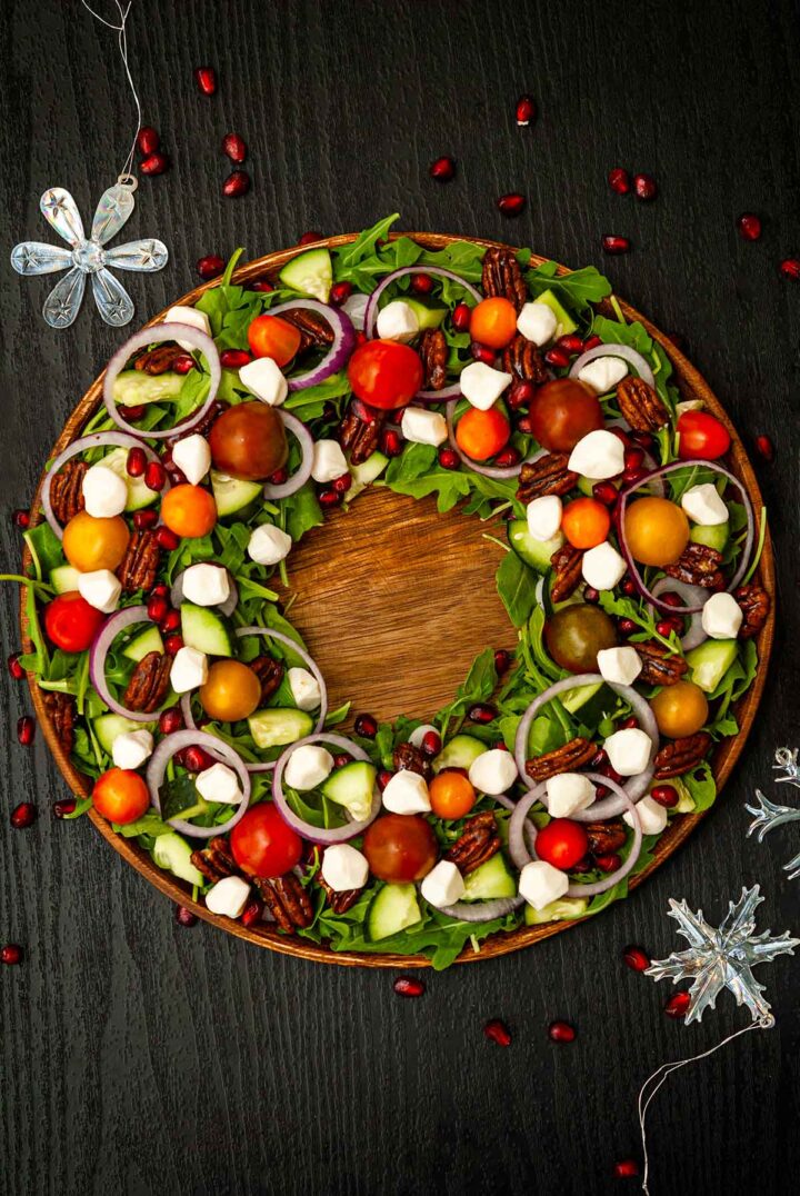 Christmas Wreath Salad With Candied Pecans